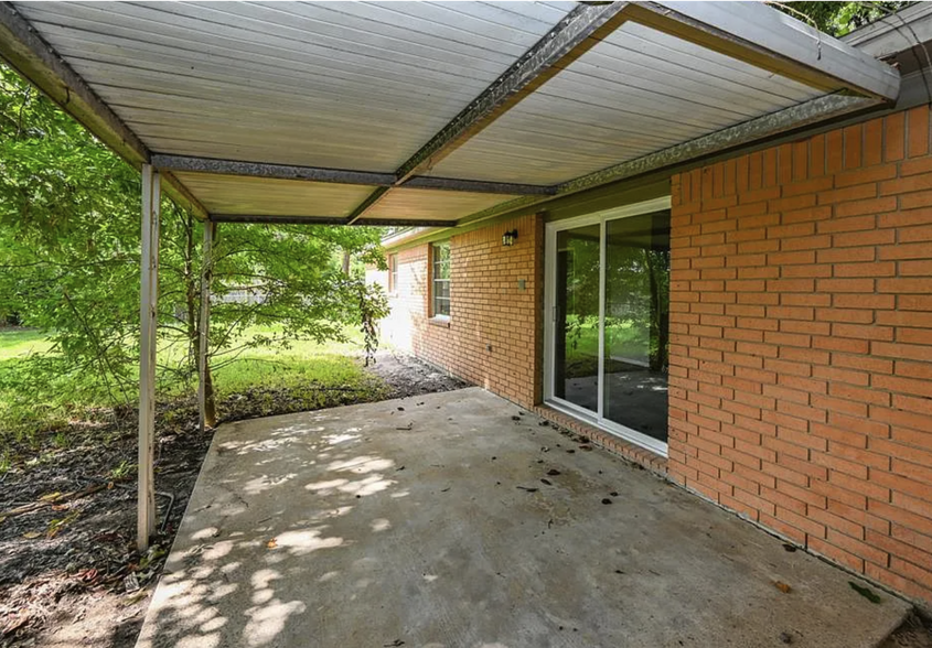 Building Photo - 1507 Bayou Dr