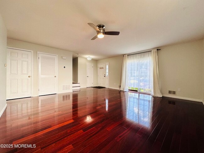 Building Photo - 891 Crimson Ct