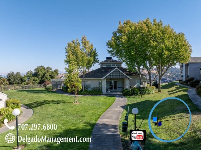 Building Photo - Glen Cove downstairs condo!