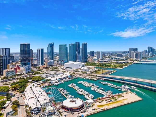 Building Photo - 1000 Biscayne Blvd