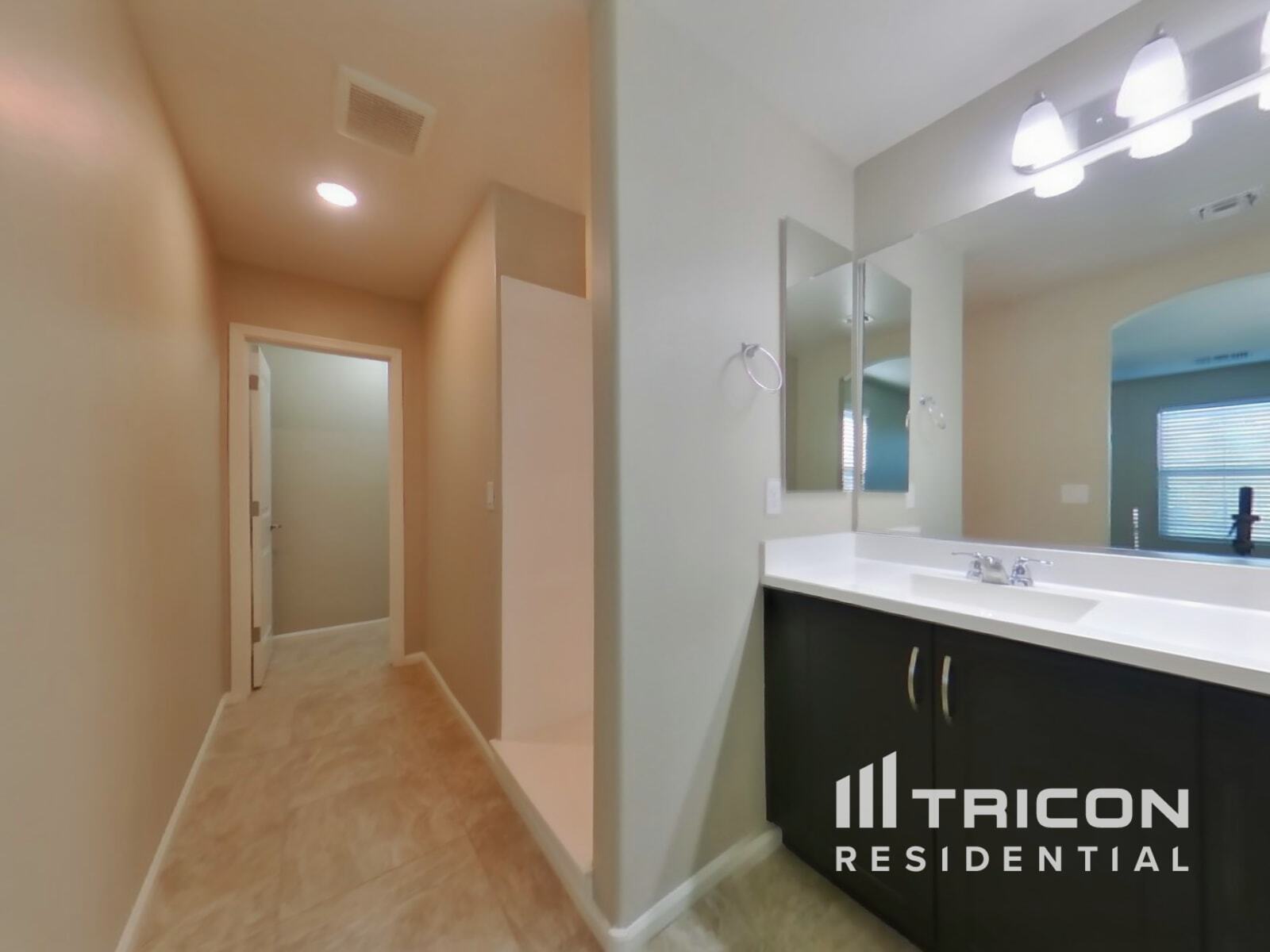 Building Photo - 12597 W Lindbergh Dr