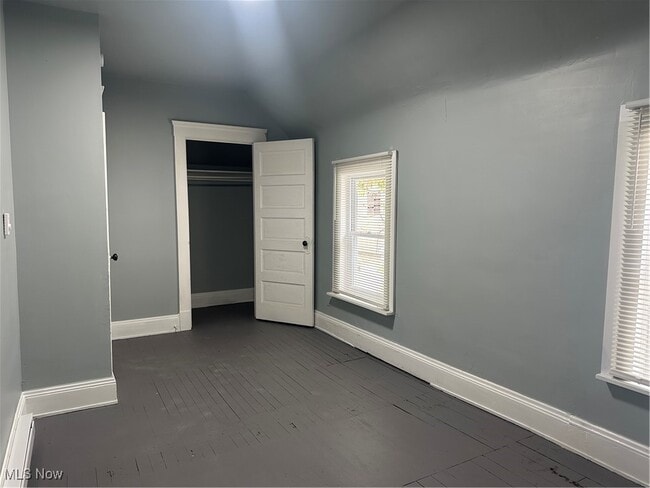 Building Photo - 3636 E 55th St