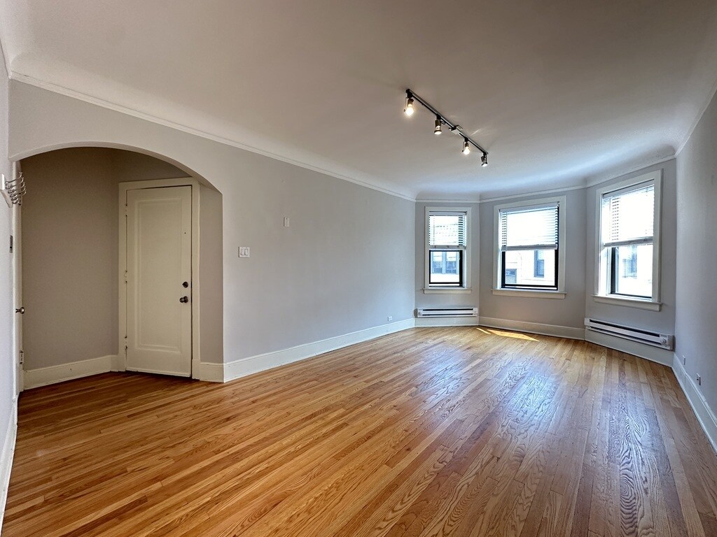 Building Photo - 2328.5 N Rockwell St