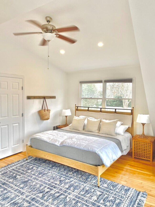 Building Photo - 6 Nidzyn Ave