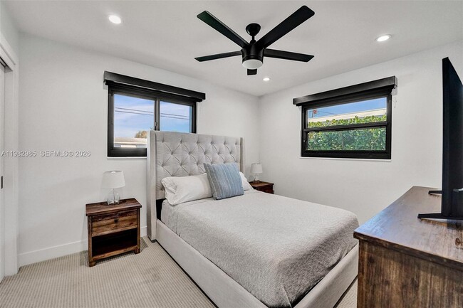 Building Photo - 915 NW 7th St