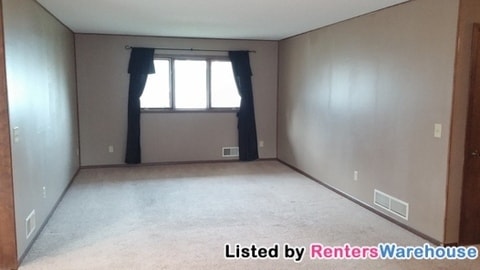 Building Photo - 207 N 6th St