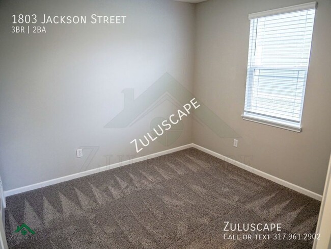 Building Photo - HALF OFF 1st MONTH RENT….1803 Jackson Stre...