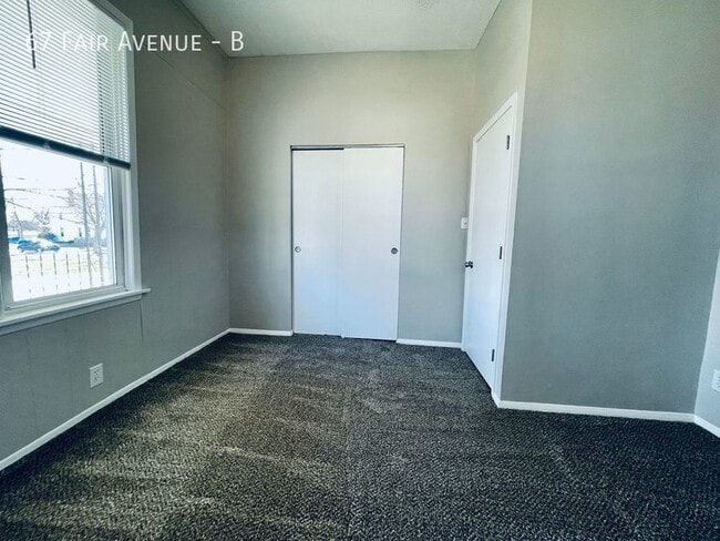 Building Photo - 67 Fair Ave