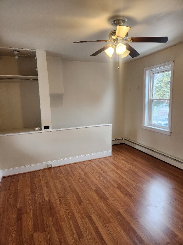 Building Photo - 119 S River St