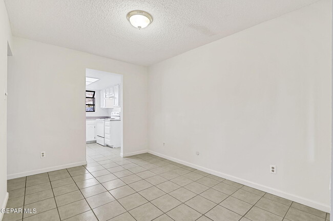 Building Photo - 1742 Pico Alto Dr