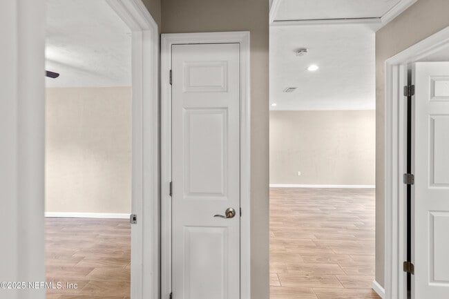 Building Photo - 442 SW Naha St