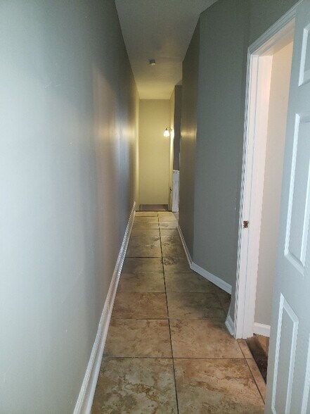 Building Photo - 3962 Evans Ave