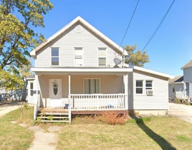 Primary Photo - 524 3rd St