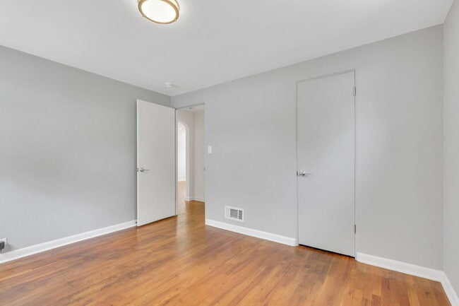 Building Photo - 3032 S Corona St