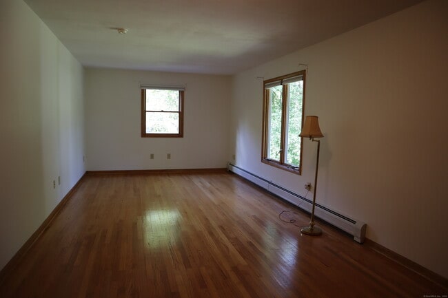 Building Photo - 151 Chestnut Ridge Rd