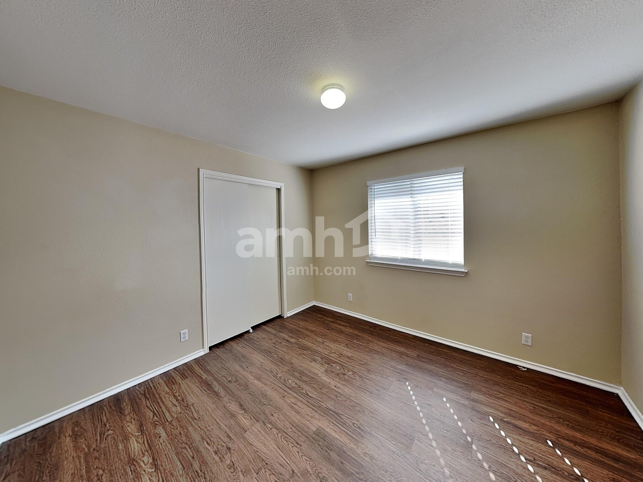 Building Photo - 224 Tolcarne Dr