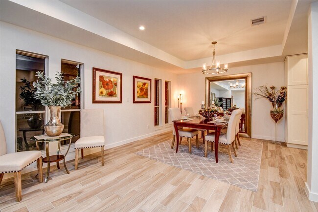 Building Photo - 5730 Birdwood Rd
