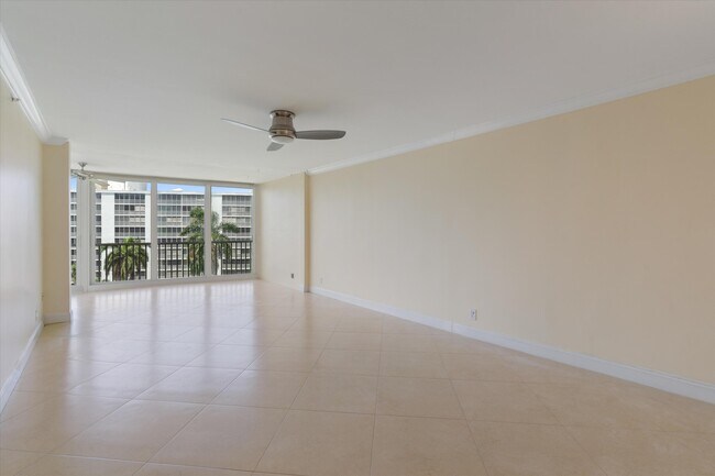 Building Photo - 3300 S Ocean Blvd
