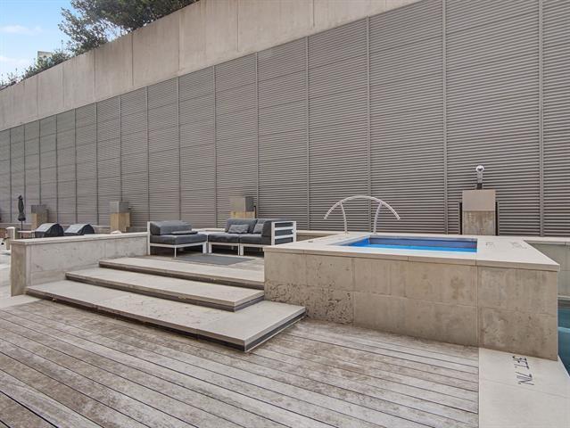 Building Photo - 1999 McKinney Ave