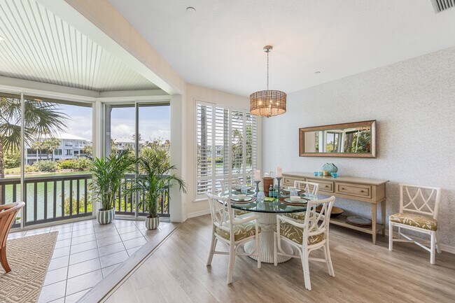 Building Photo - 777 Beach View Dr