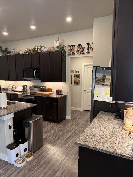 Kitchen - 2409 Bastrop Ave