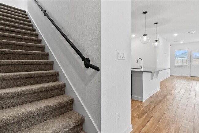 Building Photo - 107 Walnut Hl Ct