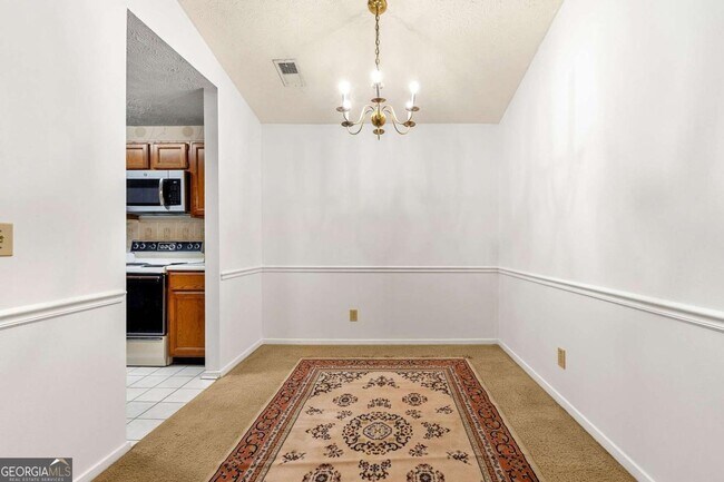 Building Photo - 1306 McClelen Way