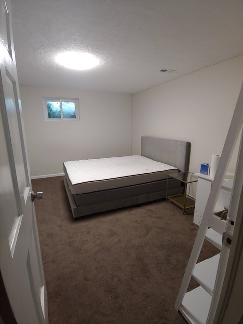 Building Photo - 4815 S Lincoln St