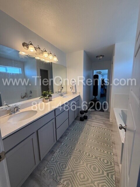 Building Photo - NO DEPOSIT option available for qualified renters!