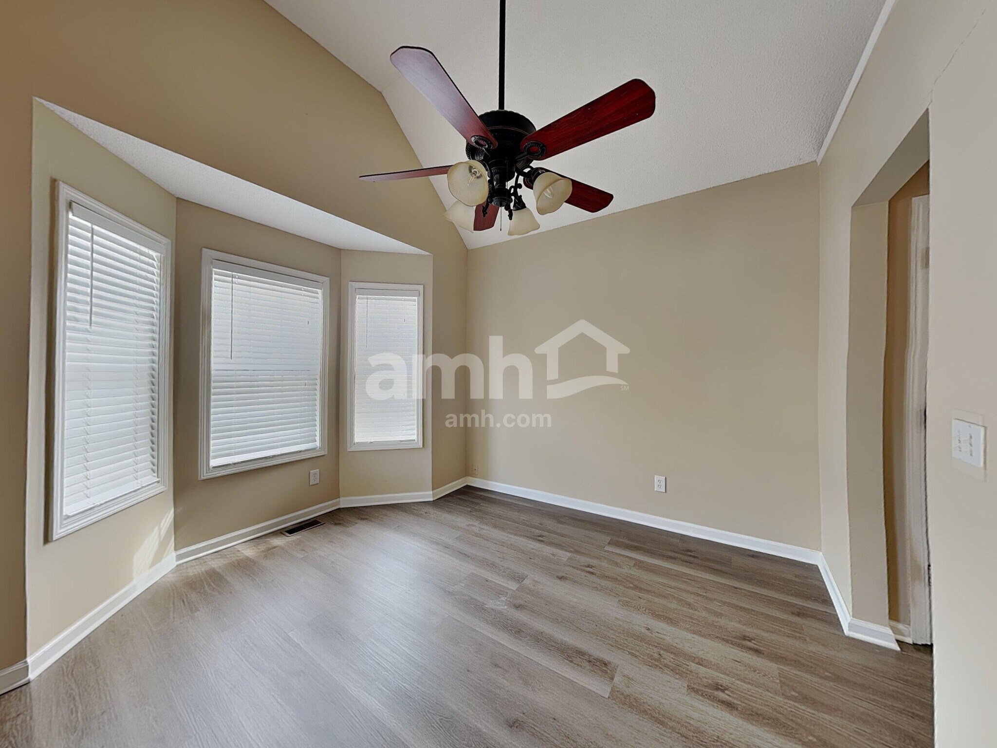 Building Photo - 197 Moreland Cir