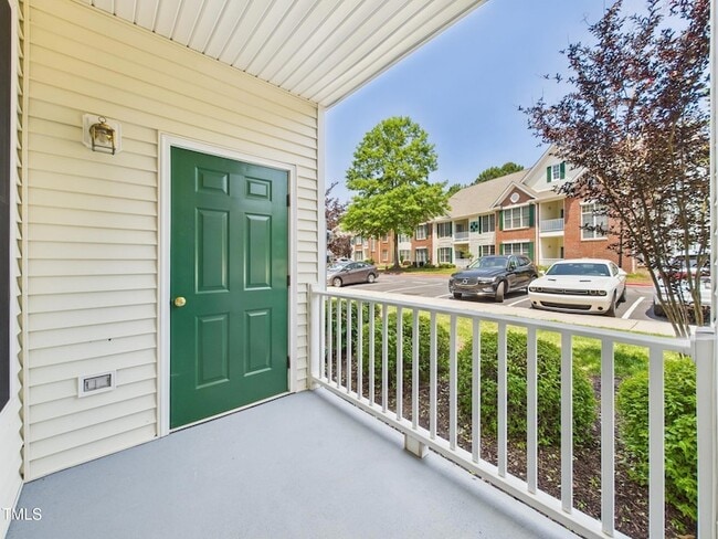 Building Photo - 2111 Kudrow Ln