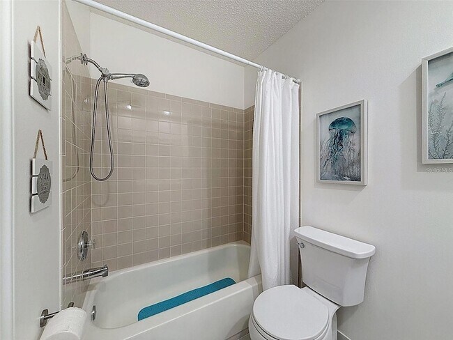 Building Photo - 9981 Eagles Point Cir