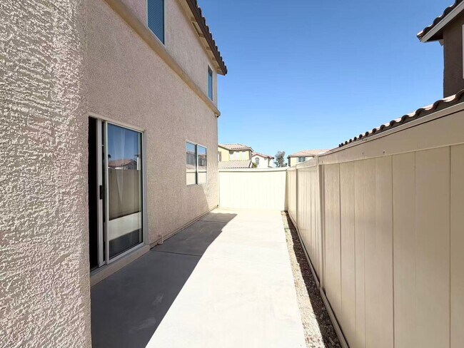 Building Photo - 3925 Philomena St