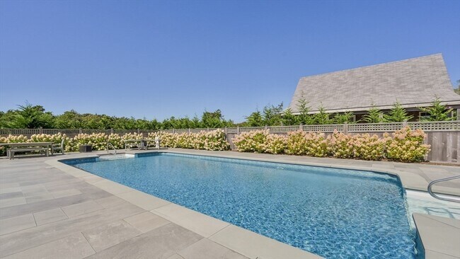 Building Photo - 11 Miller Ln