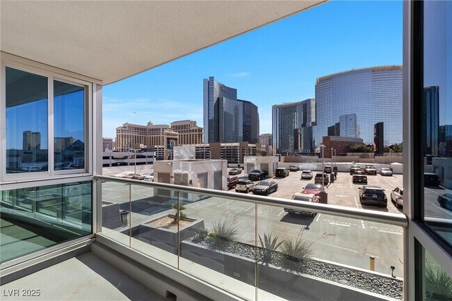 Building Photo - 4525 Dean Martin Dr