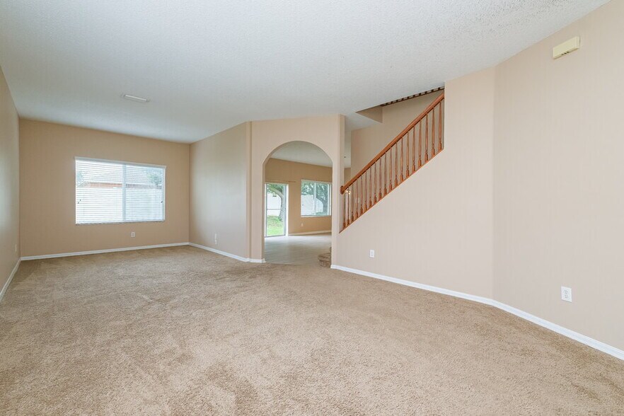 Building Photo - 12822 Longcrest Dr