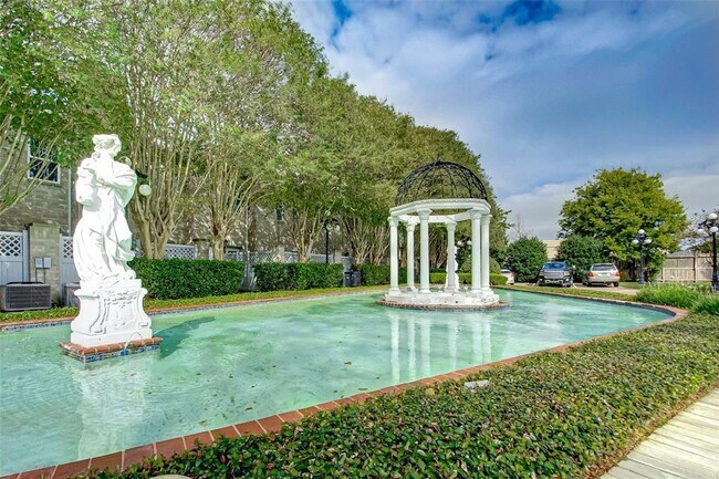 Building Photo - 6000 Reims Rd