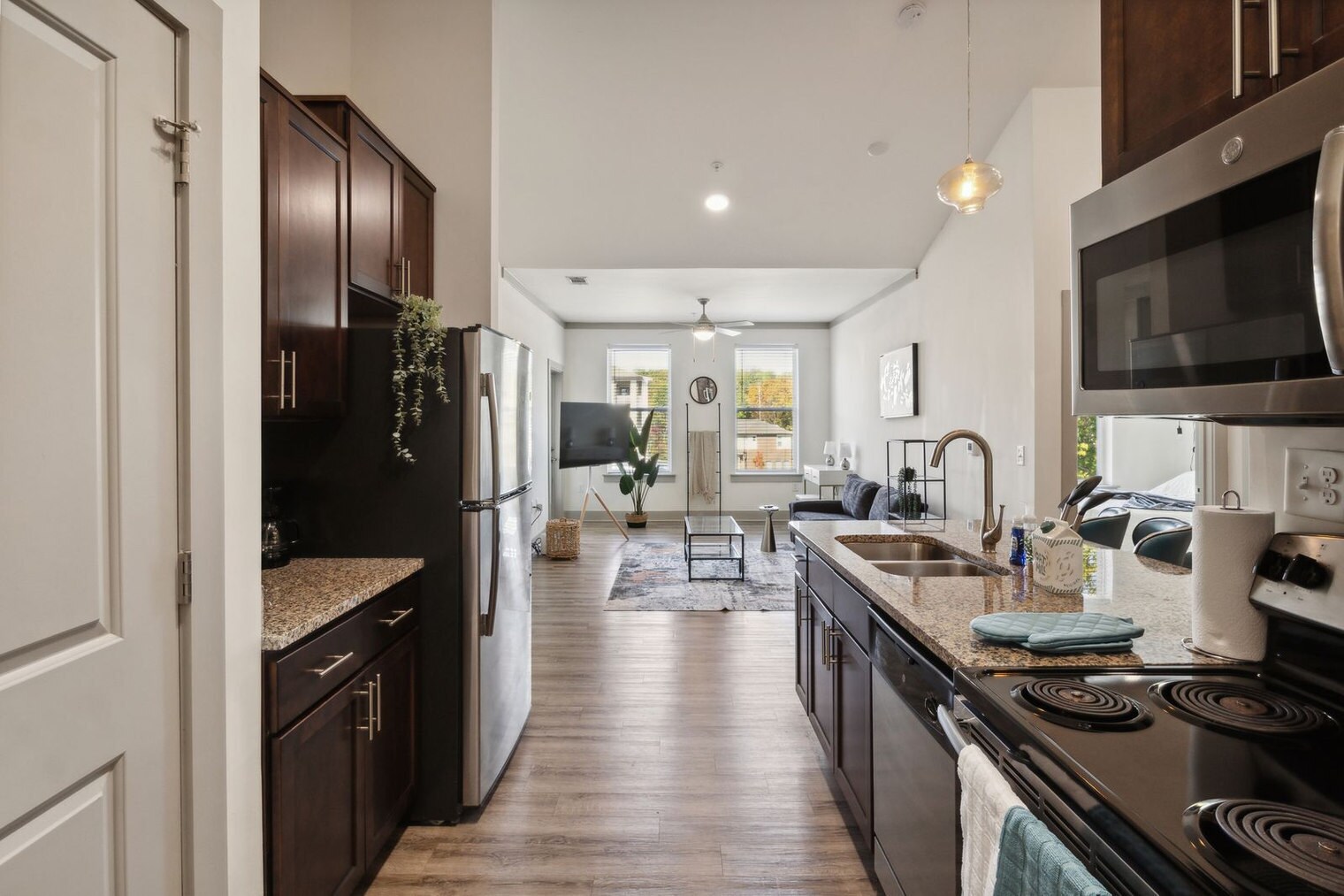 Building Photo - 11618 Vista Terrace Way-SI FL3-ID1612940P