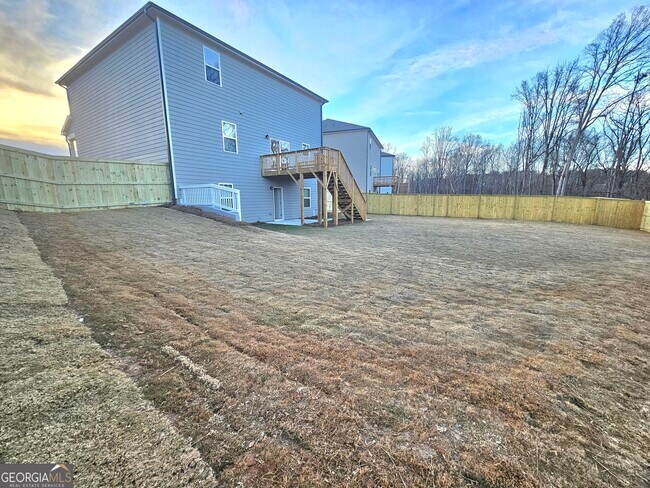 Building Photo - 285 Red Dragon Dr