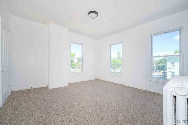 Building Photo - 50 E 4th St