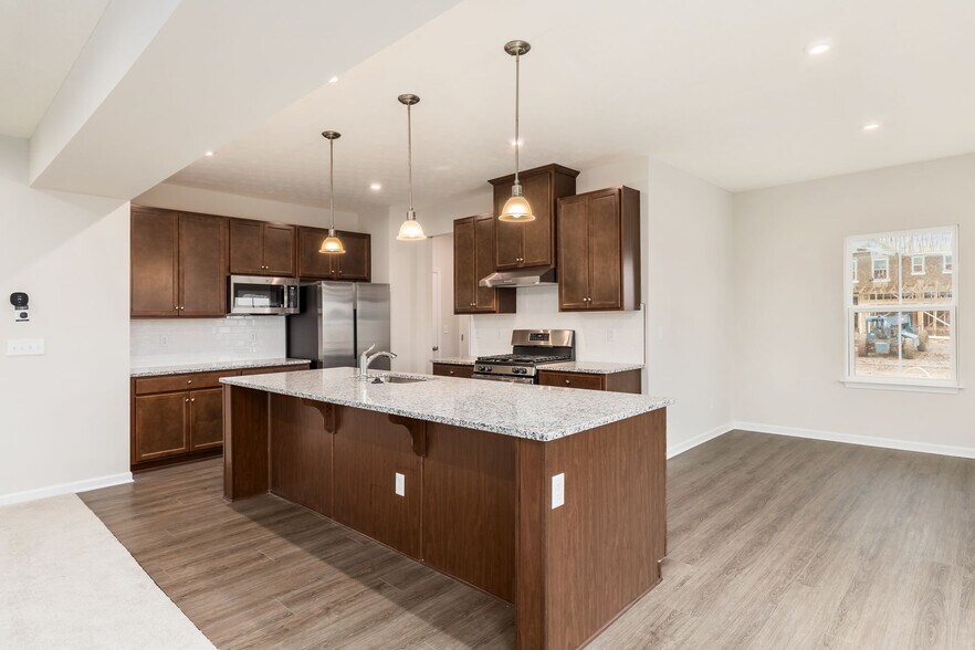Building Photo - 303 Wyman Lk Dr
