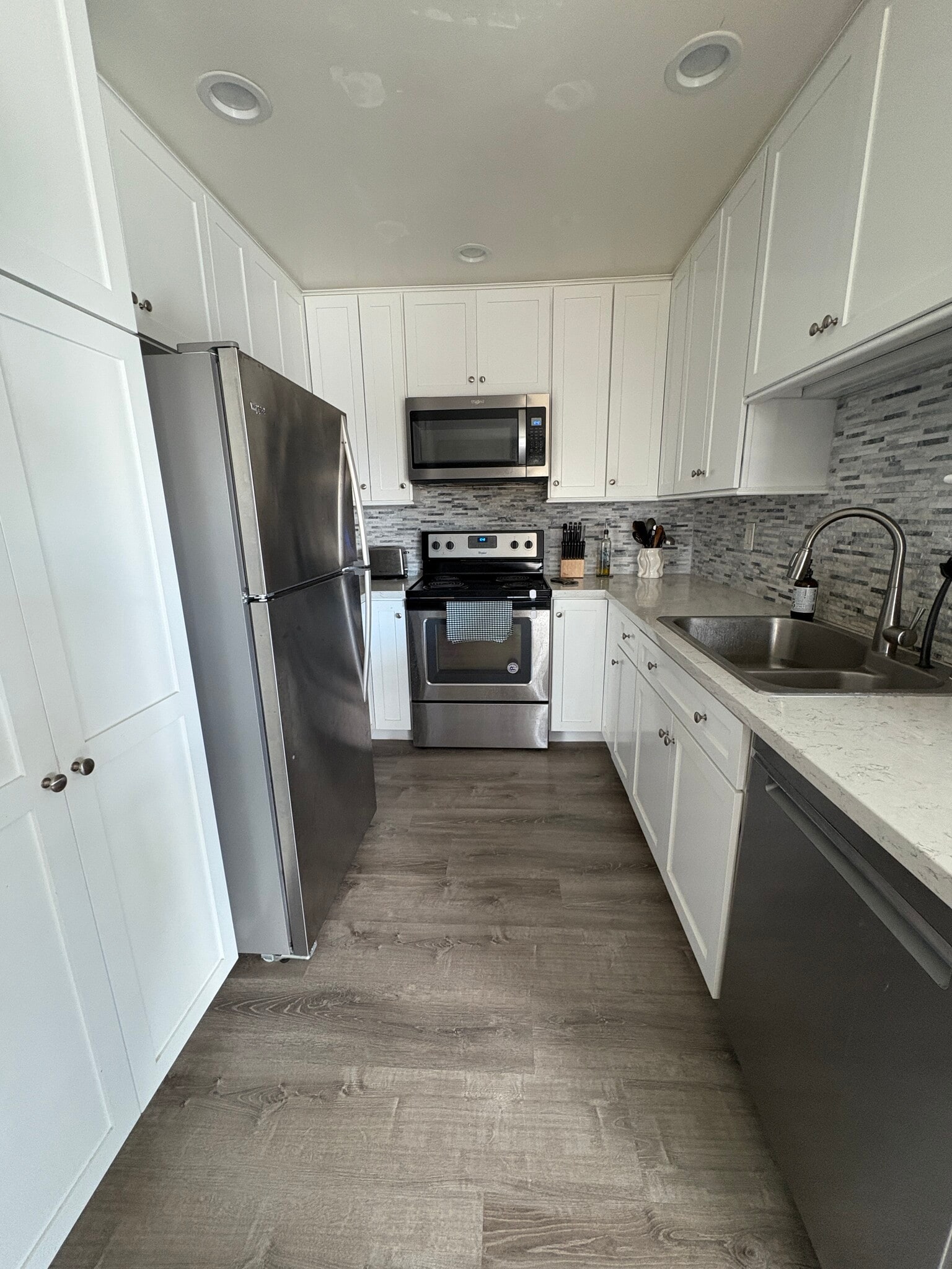 Building Photo - 136 Countrywood Ln