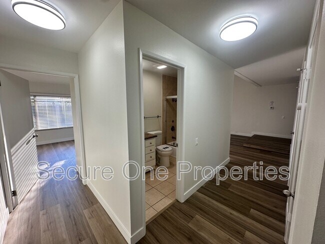 Building Photo - 2738 W Appalachian Ct