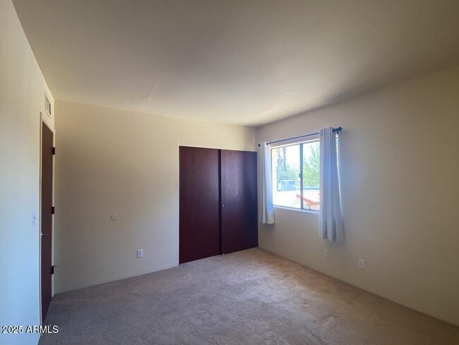 Building Photo - 4305 Ave Palermo