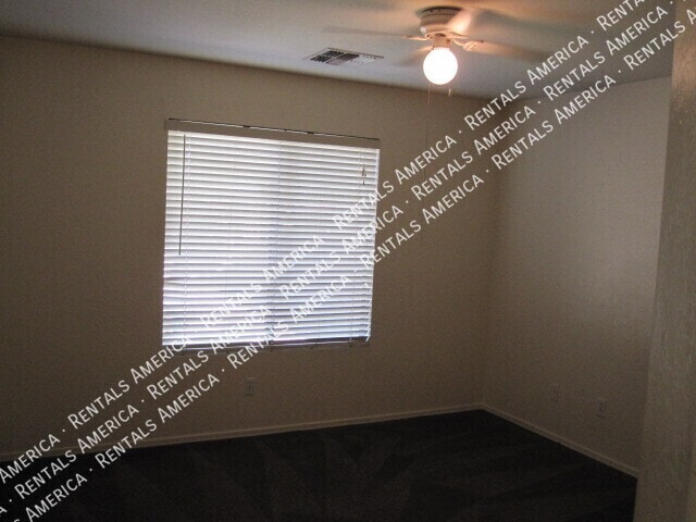 Building Photo - 427 S Sabrina