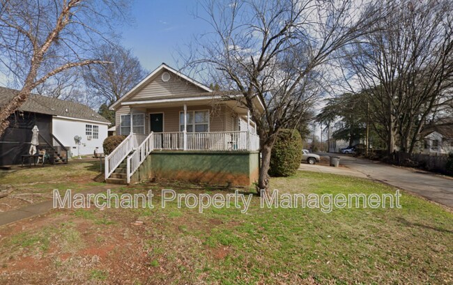 Primary Photo - 300 Honour St