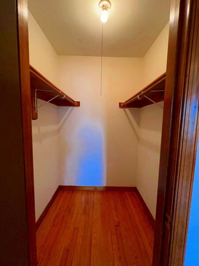 Building Photo - Colonial on Large Wooded Lot