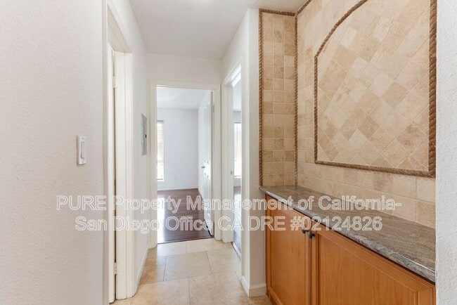 Building Photo - 6666 Beadnell Way