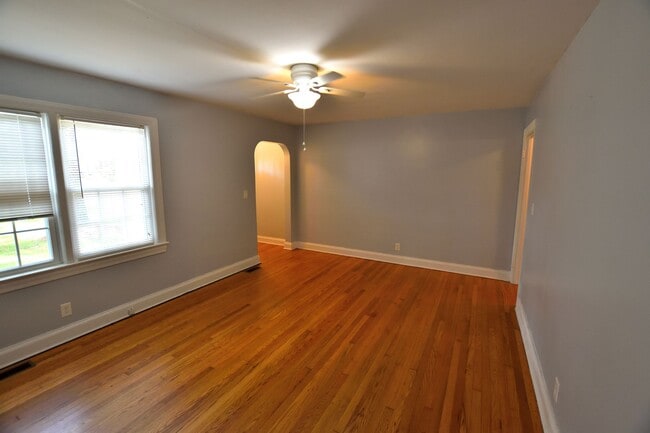 Building Photo - 160 Berryhill Rd