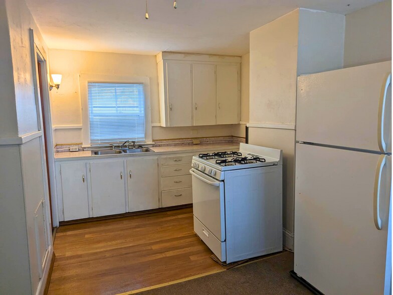 Unit 6 - 165 Brunswick St